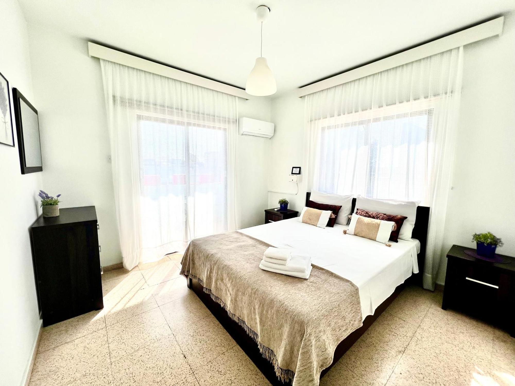 Ferienwohnung Apt On The Street Of Bars&Nightclubs In Ayia Napa 11 Exterior foto