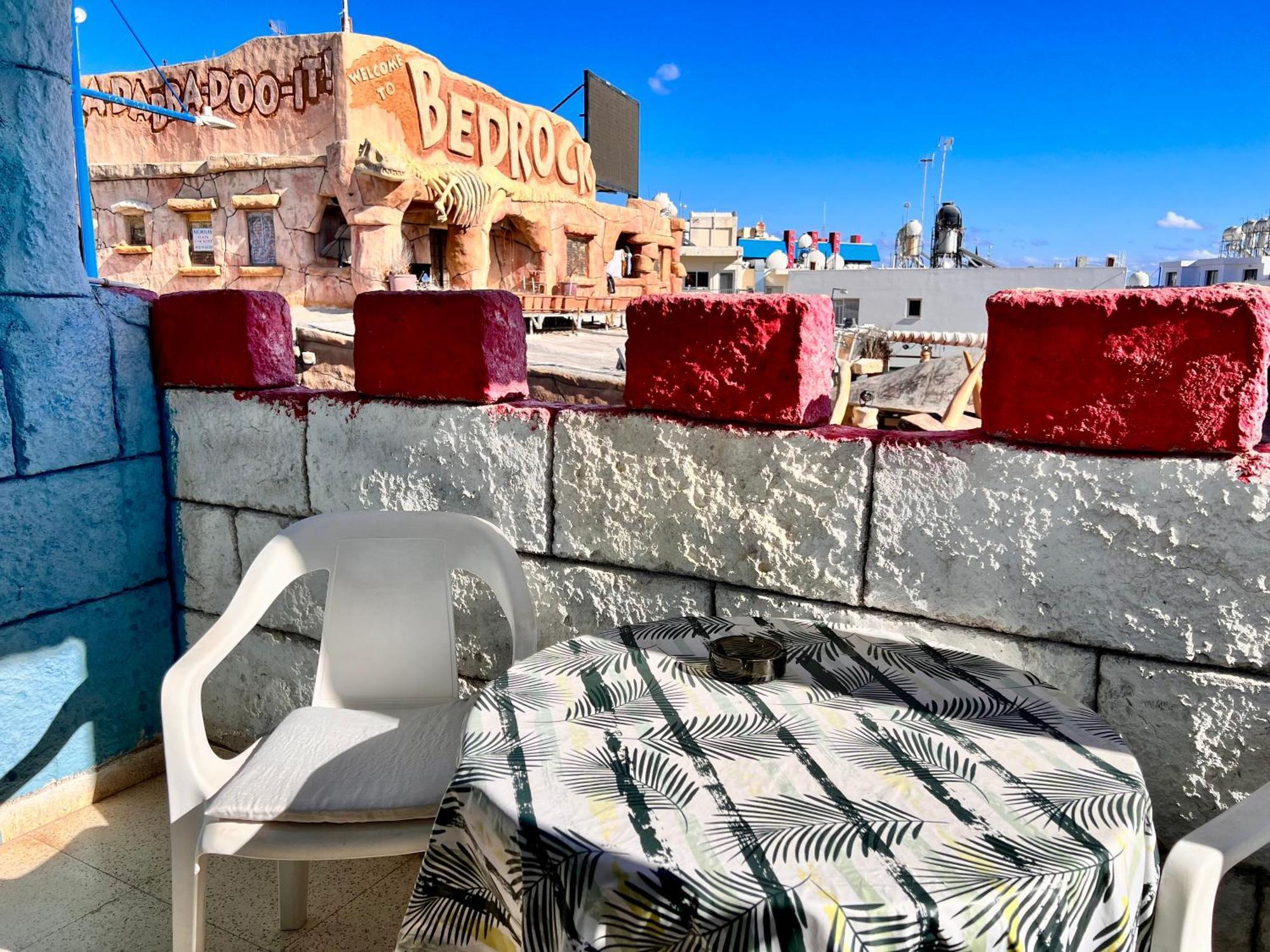 Ferienwohnung Apt On The Street Of Bars&Nightclubs In Ayia Napa 11 Exterior foto